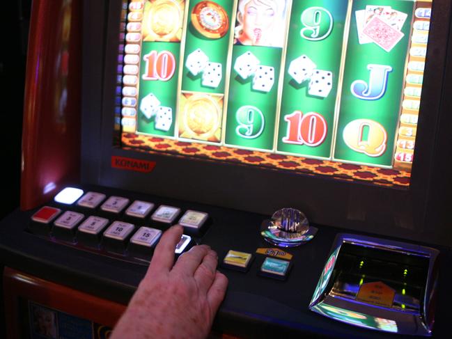Trial on a new smart card for pokie machines to help gamblers keep track of their spending - ' Get Smart Bet Smart' card-based cashless gaming