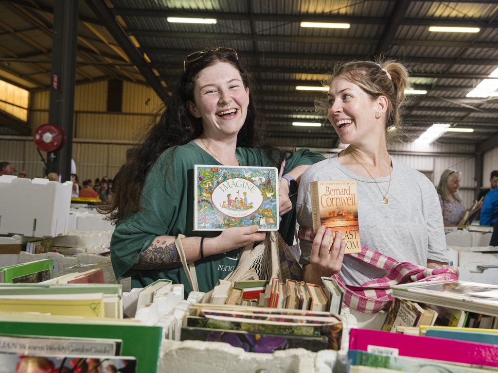 Sisters Molly (left) and Naomi Harper at The Chronicle Lifeline Bookfest at Toowoomba Showgrounds, Saturday, March 2, 2024. Picture: Kevin Farmer