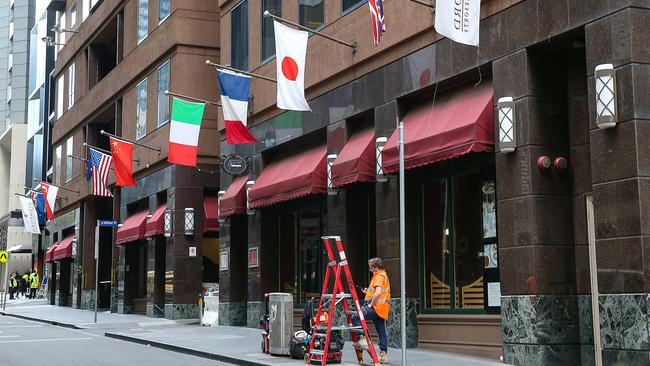 The Stamford Plaza Hotel in Little Collins St. has been closed due to an outbreak of COVID-19. Picture: Ian Currie