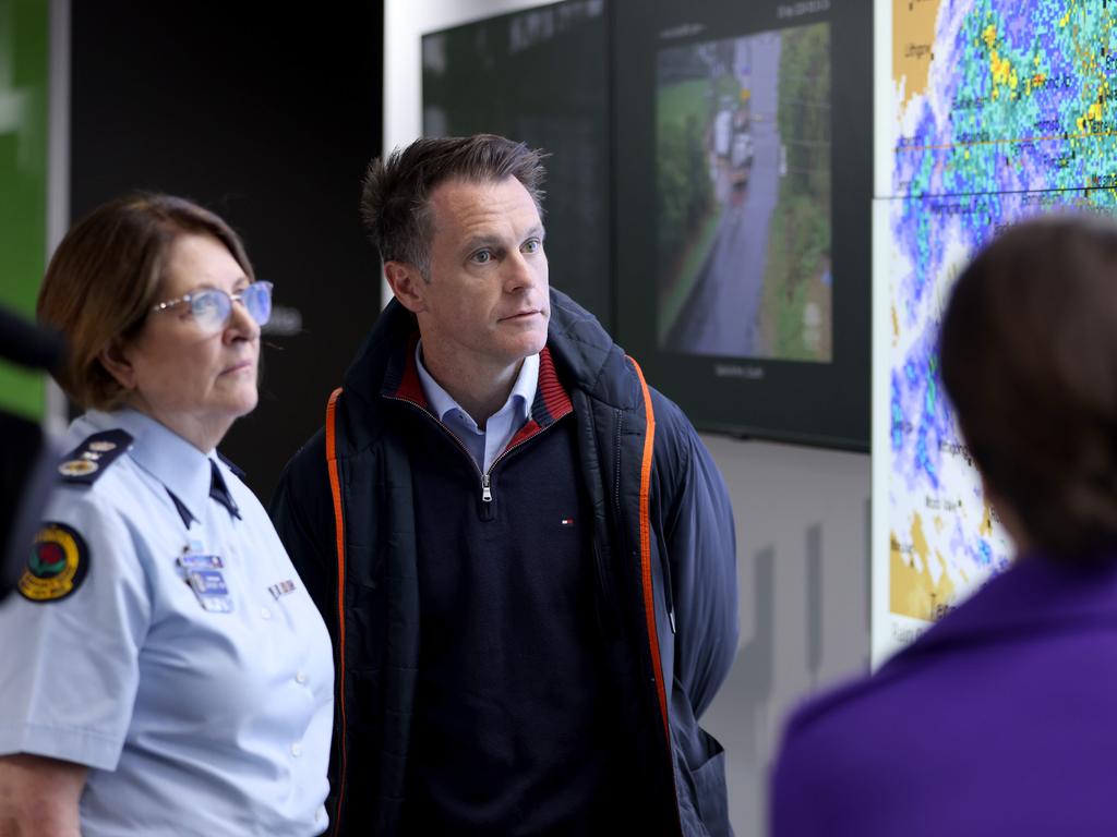 NSW Premier Chris Minns Premier with NSW SES Commisioner Carlene York at the SES Metro Zone Headquarters, Rhodes. Picture: NCA NewsWire / Damian Shaw