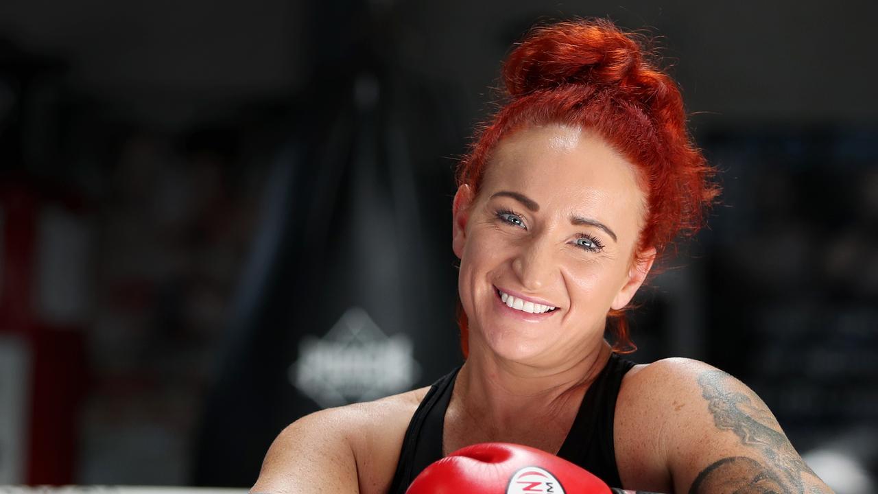 Central Coast boxer Pam McClelland wins NSW Super Featherweight title ...