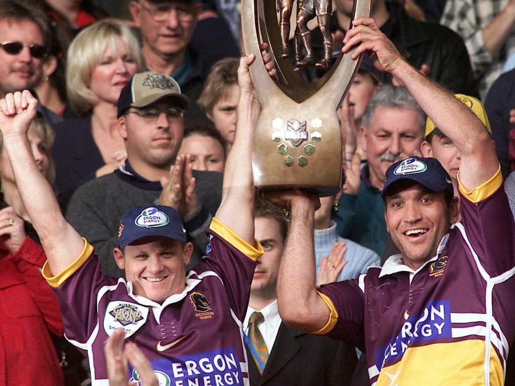 Kevin Walters (L) welcomed Gorden Tallis’s return to Red Hill. Picture: Phil Hillyard