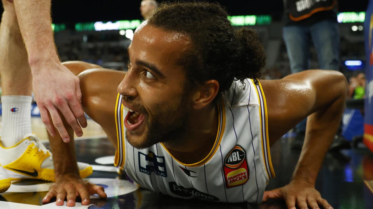 NBL22 Round 11 game reports: Sydney Kings defeat South East Melbourne Phoenix