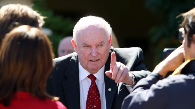 Bill Spear speaks to media after an SAJC board meeting in 2009.