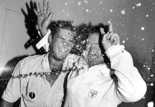 Allan Border (right) has a big influence on Shane Warne’s career. Here they celebrate victory against the West Indies in Melbourne.