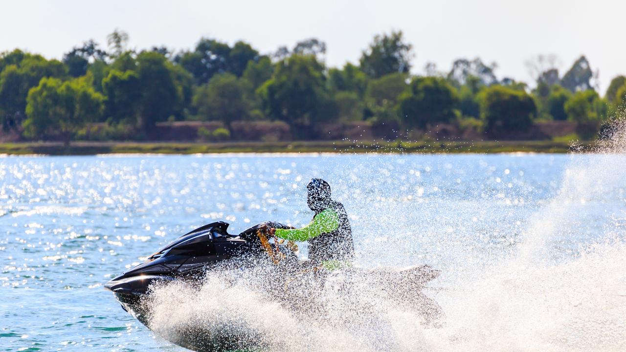 River Murray ban on Fishing, boating and swimming as flood waters rise ...