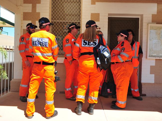 SES crew in front of Quorn police station before a search of surrounding area of murder victim Jacinta-Leigh (Jessie) Fullerton was found.