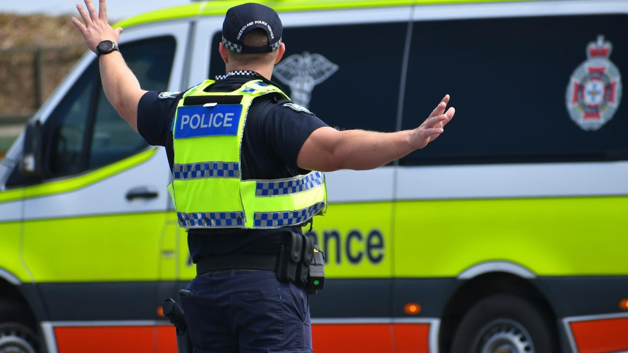 One adult, two children hospitalised after Bunya Hwy crash