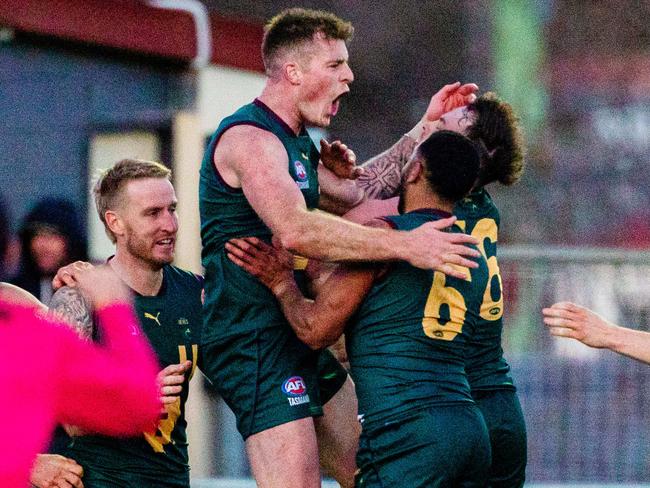 Sam Siggins celebrates the winning goal.   Tasmania V Queensland.Picture: Linda Higginson