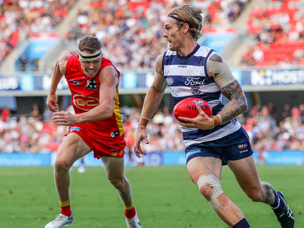 Tom Stewart on the move. Picture: Russell Freeman/AFL Photos via Getty Images