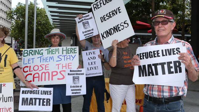 Asylum seeker death: Authorities took 24 hours to approve medical ...