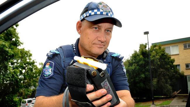 Among a number of possible changes to Queensland drink-driving laws, the Palaszczuk Government is considering a proposal to scrap work licences, citing the fact that they do not exist in most other Australian states. Above, Sen Const. Paul Trinder from Morningside Police Station. Photo: Patria Jannides