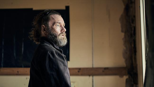 Joel Edgerton in The Stranger