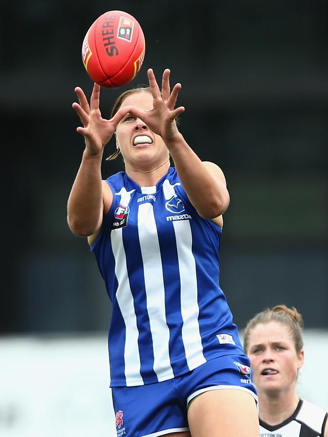 Jasmine Garner marks on the lead. Picture: AAP Image/Rob Prezioso