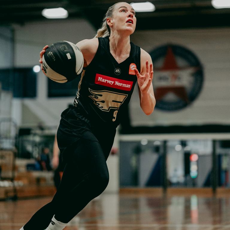 New Sydney Flames recruit and Opals captain Tess Madgen in WNBL pre-season training. Picture: Kris Saad