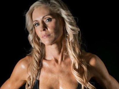 Jane Curnow spent decades 'single, desperate and drunk' as she battled addiction, but managed to turn her life around with a surprising new addiction; bodybuilding.