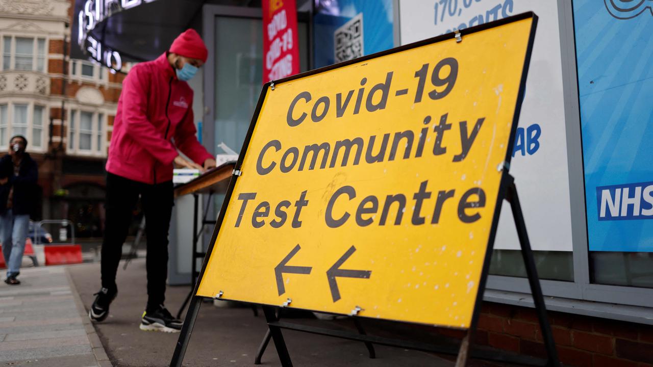 Studies from the UK suggest people who contract Omicron are far less likely to be aditted to hospital. Picture: Tolga Akmen/AFP