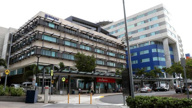 RBHW Hospital - Generic exterior of the Royal Brisbane and Women's Hospital, on the corner of Bowen Bridge Rd and Butterfield St, Herston Brisbane -  on Monday 31st October 2022 - Photo Steve Pohlner