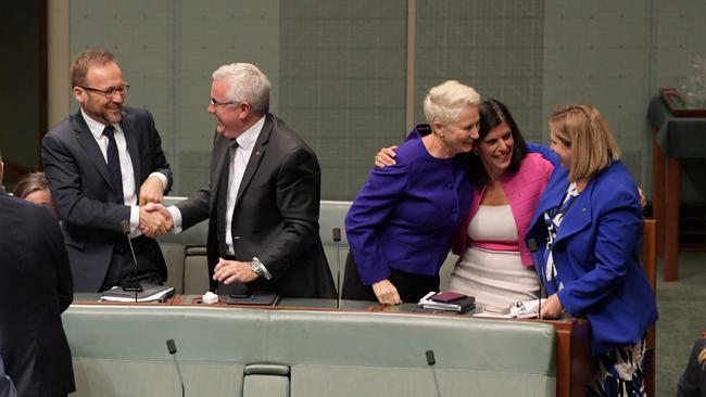 Independents Adam Bandt, Andrew Wilkie, Kerryn Phelps, Julia Banks and Rebekha Sharkie celebrate passing the Medivac Bill. Picture: Tracey Nearmy/Getty