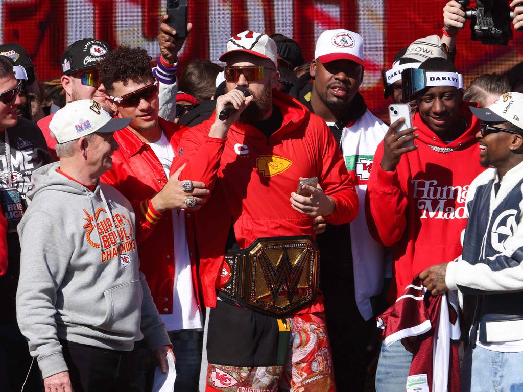 Patrick Mahomes #15 and Travis Kelce #87 of the Kansas City Chiefs address the crowd during the Kansas City Chiefs Super Bowl LVIII victory parade before the shooting. Picture: Getty Images/AFP