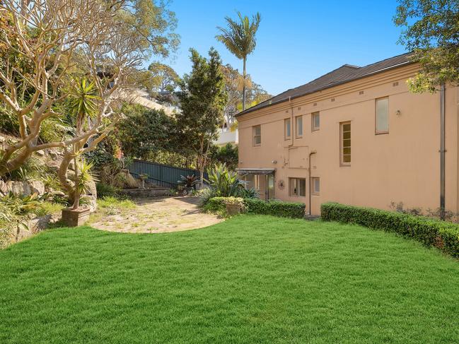 2 Ryan Avenue, Mosman