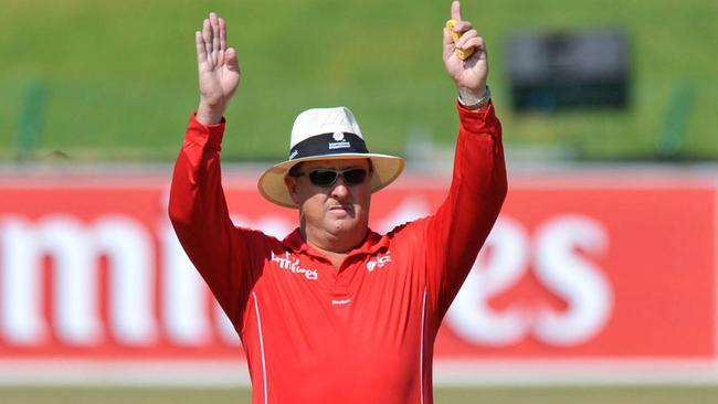 An umpire signals a six Picture: Duif du Toit