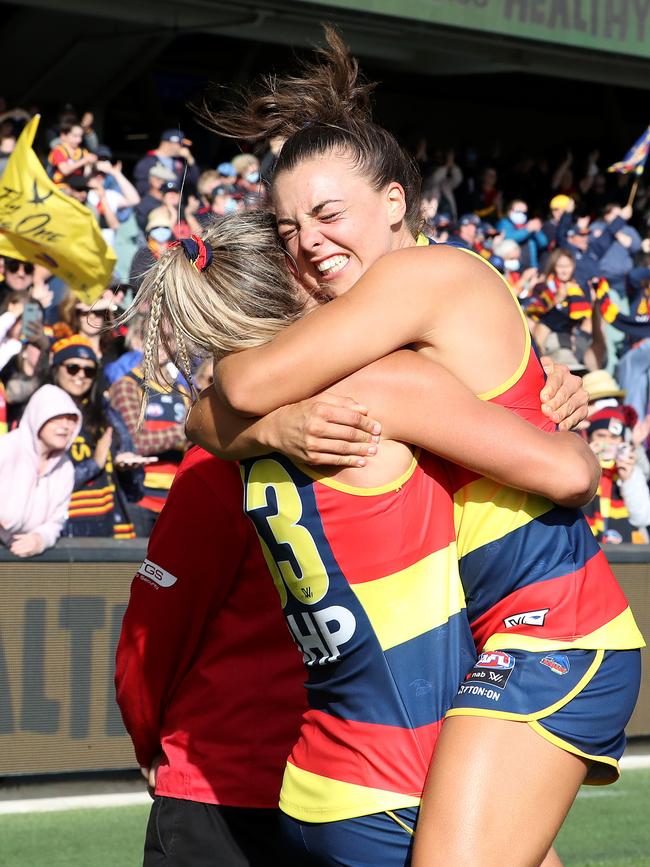 Ebony Marinoff, right, and Anne Hatchard celebrate making it into the 2021 AFLW Grand Final. Picture: Getty Images