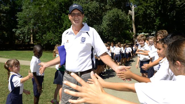 After many decades of service Ipswich Central State School teacher Murray Rogers receives a guard of honour from students after retiring.Photo: Rob Williams / The Queensland Times