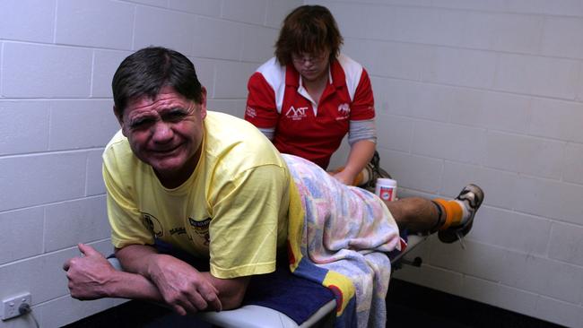 Muir before umpiring the EJ Whitten Legends game in 2006.