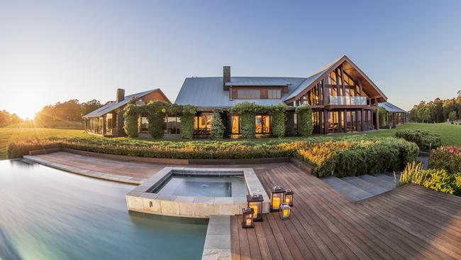 Spicers Peak Lodge is as close as it gets to a ski lodge in southeast Queensland - and in past years it’s even scored a dusting of snow.