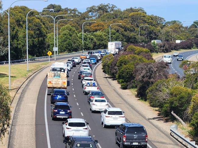 Freeway delays looking from the Bridgewater overpass uptrack Picture: Lynton Grace