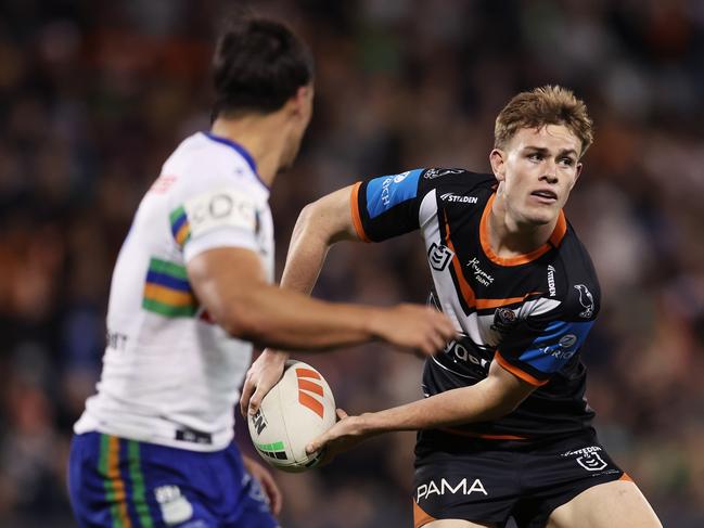 Lachlan Galvin has urged Stefano Utoikamanu to commit to the Wests Tigers. Picture: Getty Images