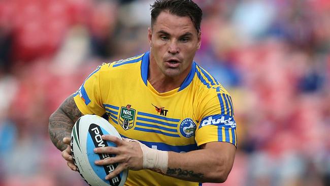 NEWCASTLE, AUSTRALIA - APRIL 19: Anthony Watmough of the Eels runs the ball during the round seven NRL match between the Newcastle Knights and the Parramatta Eels at Hunter Stadium on April 19, 2015 in Newcastle, Australia. (Photo by Tony Feder/Getty Images)