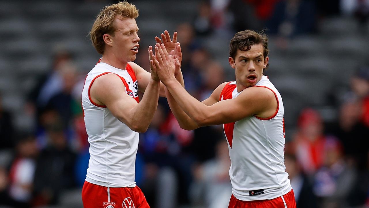 Round 12 AFL teams: Paddy Dow returns, Bulldogs axe three as Stefan Martin  back