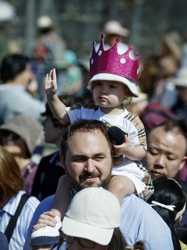 King Charles and Queen Camilla are due to arrive at The Sydney Opera House and they will be greeted by thousands of fans. Early crowds gather. Picture: Sam Ruttyn