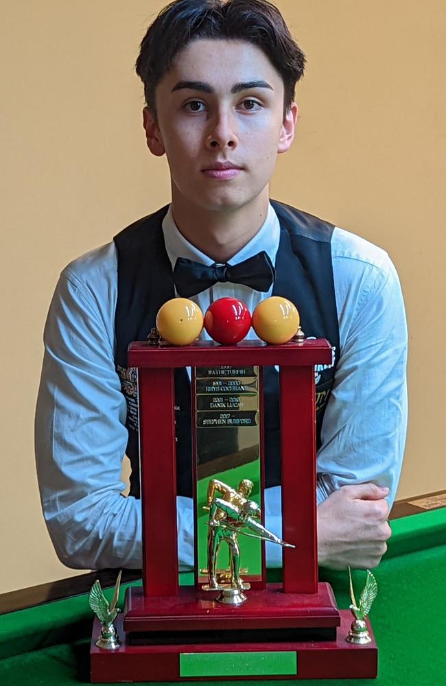 2022 QLD Open Billiards Champion, Xavier Daw.