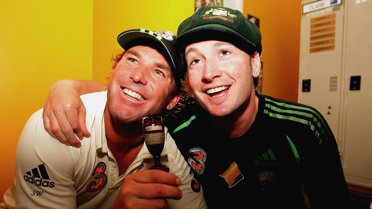 Shane Warne and Michael Clarke with the Ashes urn after winning the 2006 series. Picture: Hamish Blair/Getty Images