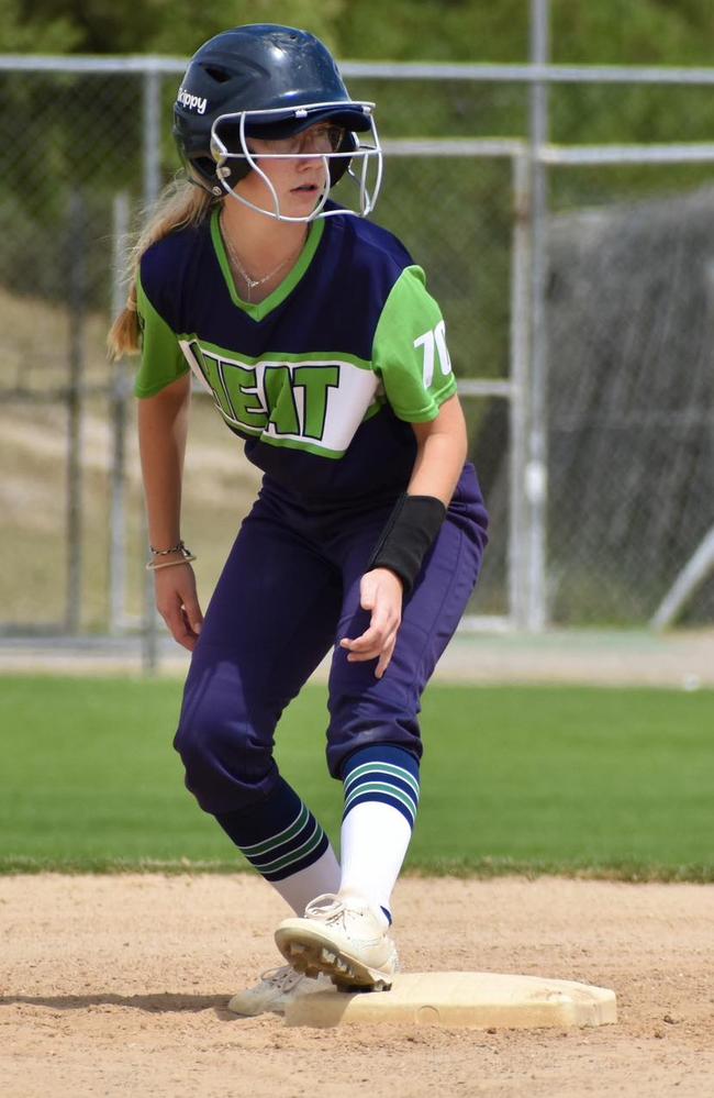 Hills Heat player Skye Voumard prepping for a steal. Picture: Supplied