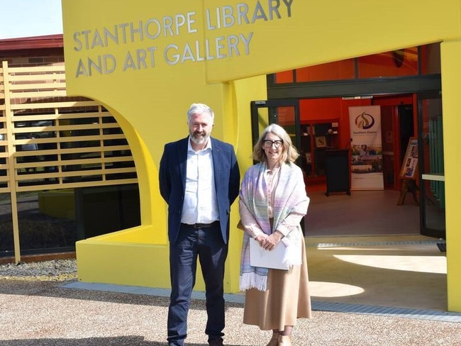 Assistant Minister for Regional Development and Senator for Queensland, Anthony Chisholm with Southern Downs Mayor Melissa Hamilton at the revamped Stanthorpe Regional Art Gallery and Library precinct. August 9, 2024. (Photo: SDRC)