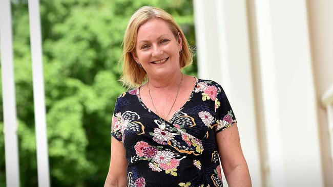 Former Territory Labor leader Delia Lawrie has signed on as chief-of-staff to new Opposition leader Terry Mills.