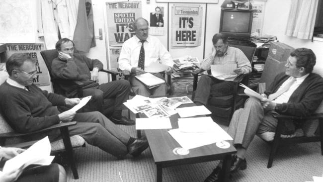 Kohl, second from left, during an afternoon editorial news conference with chief of staff Phil Beck, left, day editor Ross Gates, night editor Garry Bailey and editor Ian McCausland. Picture: NewsCorp archives.