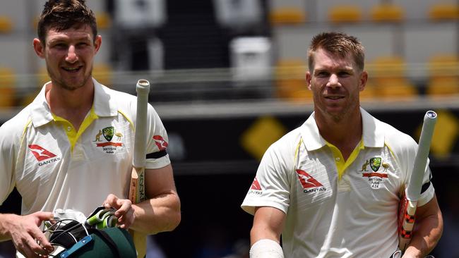 Australia's batsmen David Warner and Cameron Bancroft in 2018