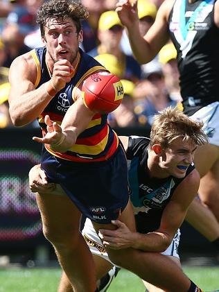 SHOWDOWN 40 CROWS V PORT