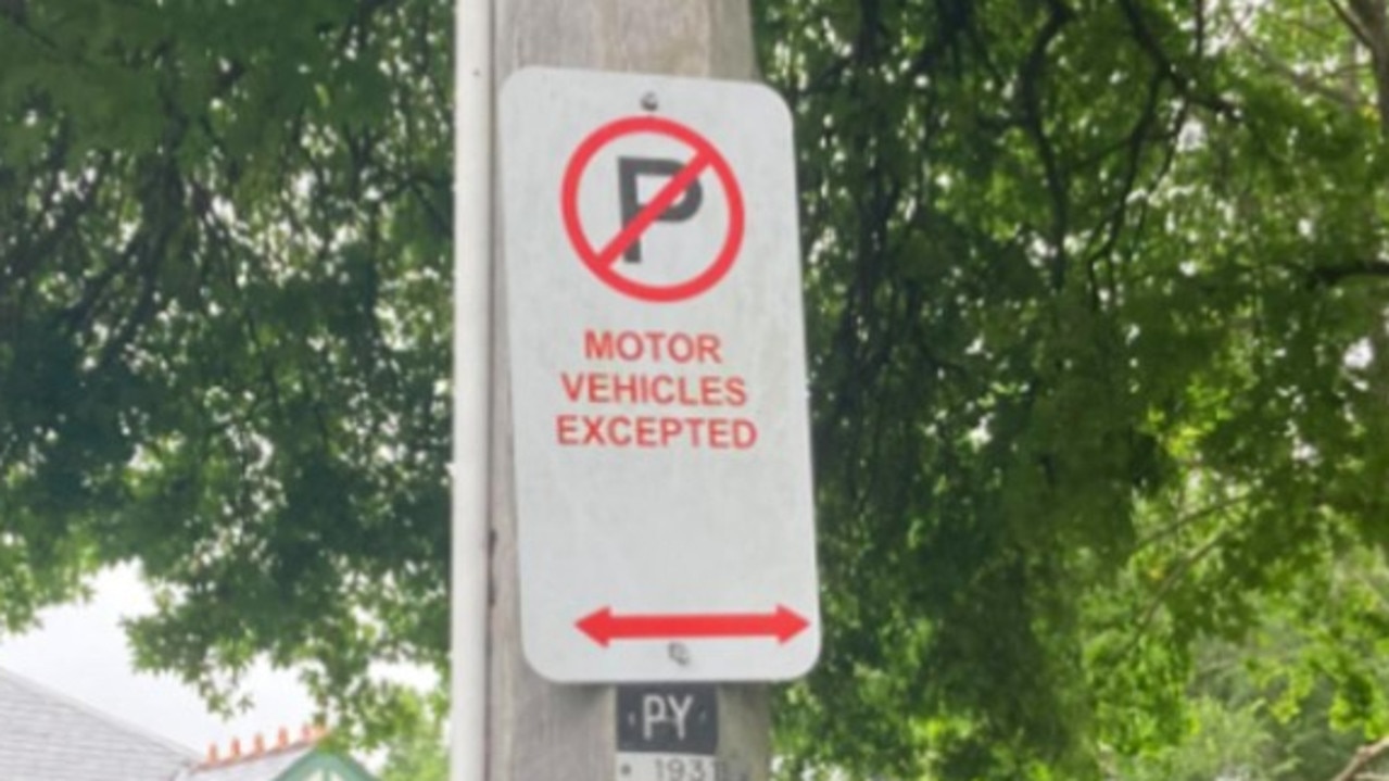 A Reddit user shared a confusing parking sign in North Sydney. Picture: Reddit