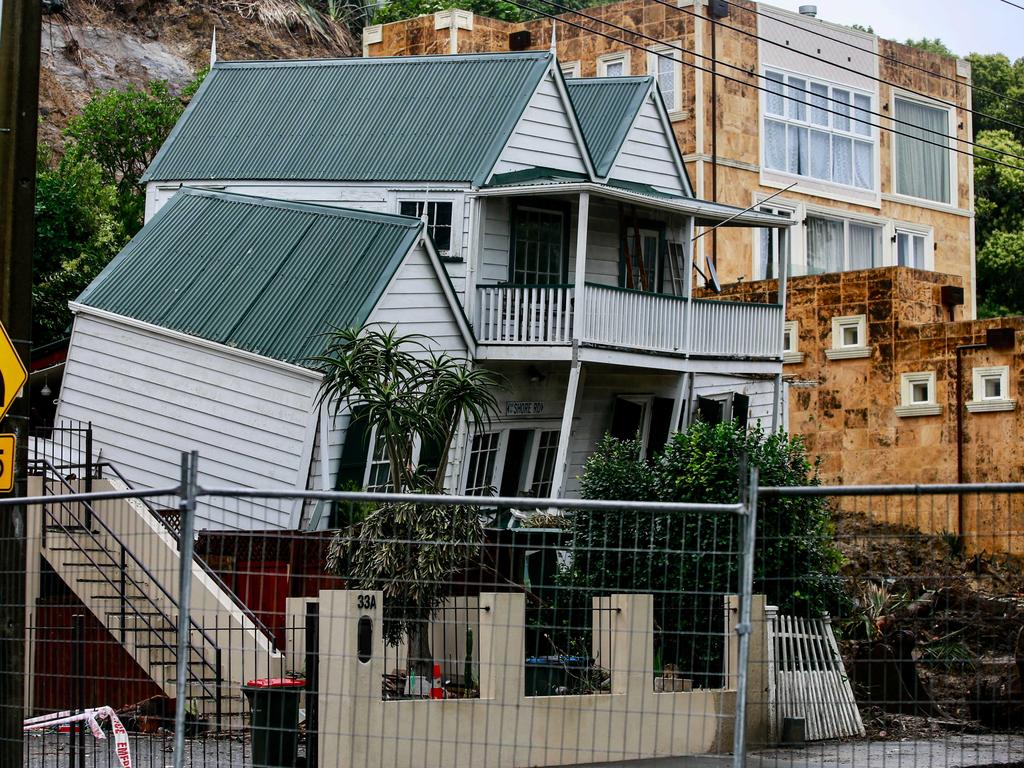 A house on Shore Road Remuera destroyed by a landslide after heavy rain. Picture: New Zealand Herald/Alex Burton