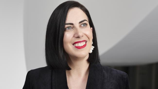 Poet Sarah Holland-Batt wins $100,000 fellowship.