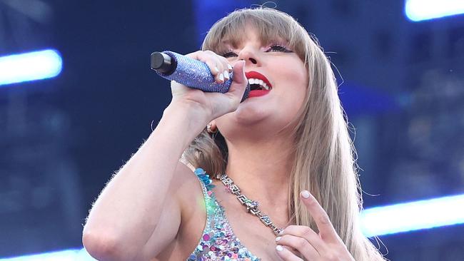 MELBOURNE, AUSTRALIA - FEBRUARY 16: EDITORIAL USE ONLY. NO BOOK COVERS Taylor Swift performs at Melbourne Cricket Ground on February 16, 2024 in Melbourne, Australia. (Photo by Graham Denholm/TAS24/Getty Images for TAS Rights Management)