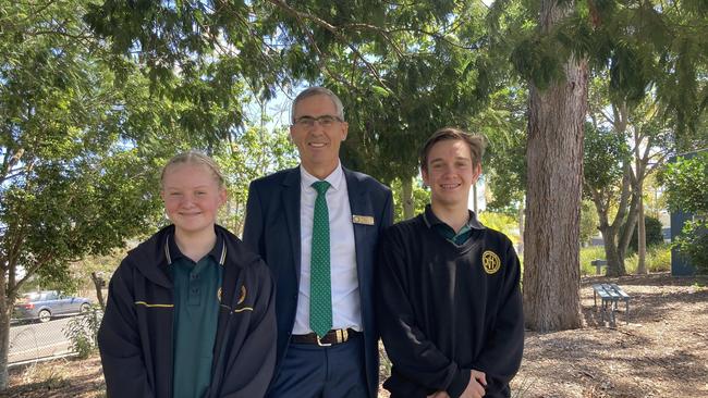 James Nash State High School students Celeste Cotter, Daniel Dighton, and principal Jackson Dodd (middle), enjoyed being part of the region’s top ranked secondary school for 2020.