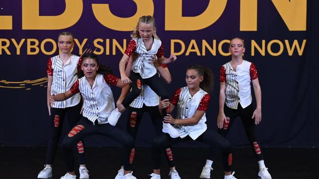 On Sunday 21st April 2023, six dancers from Bel’s Performing Arts Studio Pre-Senior Entertainment Troupe competed at the EBSN Eisteddfod in Sarina taking first place.