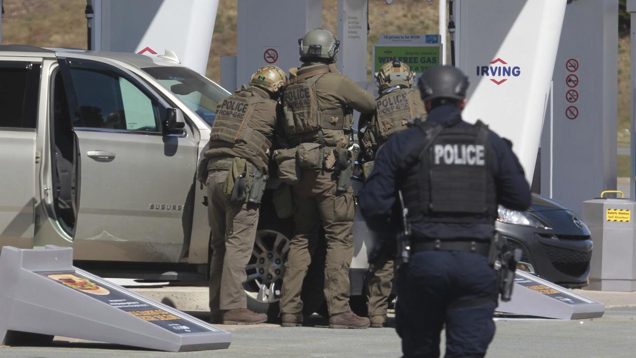 Canada mass shooting: Man shot dead after allegedly killing 16 in Nova ...